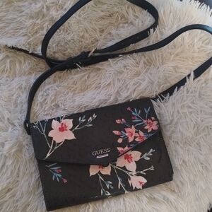 GUESS Crossbody Bag ( 6.5x9)
